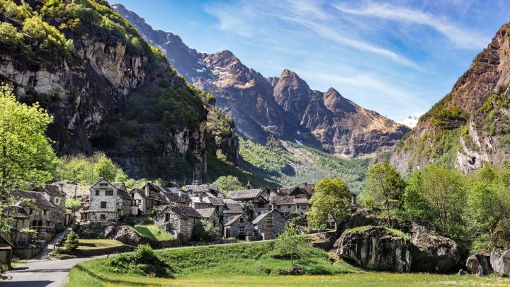Vallemaggia, the magic valley Vallemaggia,神奇的山谷