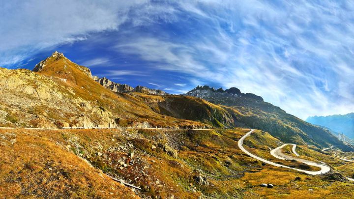 Mountains and valleys of Ticino 提契诺的山脉和山谷半岛官方app下载