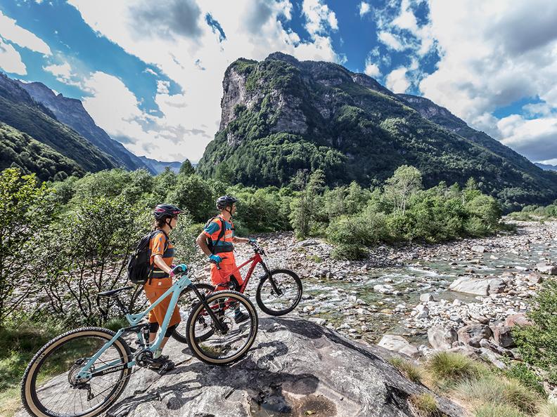 Image 0 - Bike Shuttle Lago Maggiore 图0 -马焦雷湖的自行车班车
