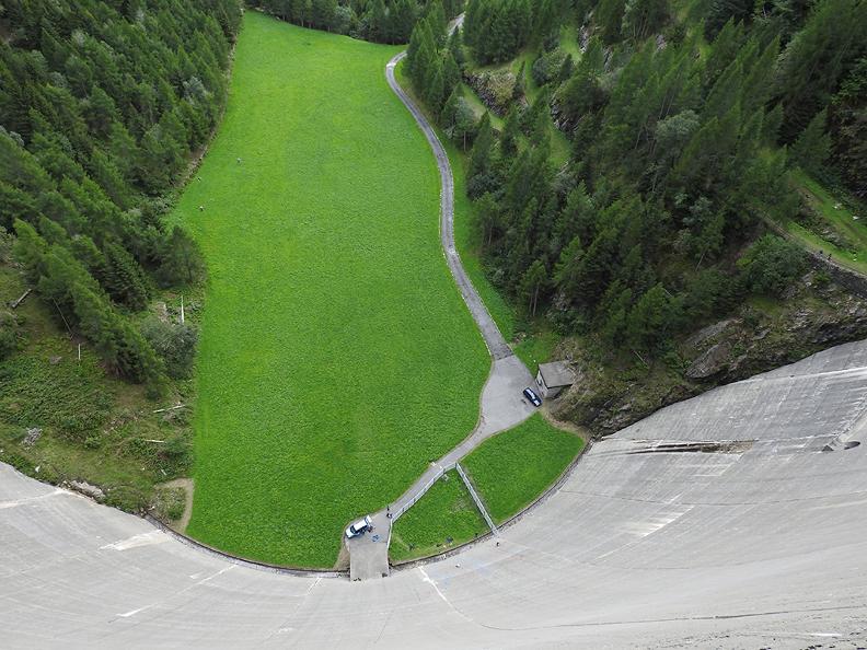 Image 0 - Climbing - Sambuco Dam 图0 -攀登桑布科大坝