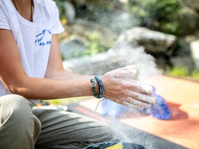 Image 0 - Bouldering in Ticino 图0 -提契诺州的抱石半岛官方app下载