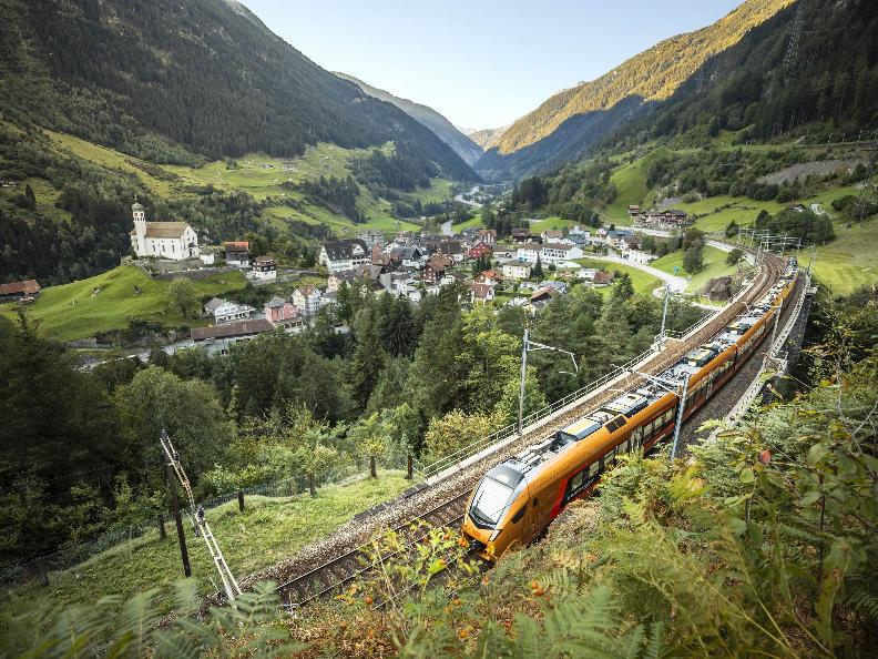 图4 - Treno Gottardo - s<s:1> dostbahn